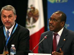 Hamadoun Touré aprovechó para expresar su satisfacción por el Premio Nobel de Literatura otorgado a Vargas Llosa. E. PACHECO  /