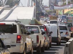 Vista del tráfico que se registró en la zona por el percance vial. S. NÚÑEZ  /