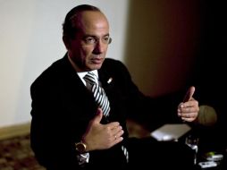 El Mandatario advierte que si el PRI aprueba establecer el impuesto en 15% incurriría en una acción ''muy dañina''. AP  /