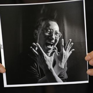 Disidente chino Liu Xiaobo recibe 'Premio Nobel de la Paz 2010' desde el reclusorio