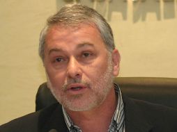 El gobernador de Jalisco, Emilio González declaró esta tarde sentir asquito por los matrimonios homosexuales. ARCHIVO  /