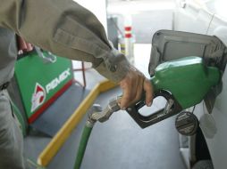 A partir del primer minuto de este sábado 9 de octubre, el precio del combustible registrará un incremento de cuatro centavos. ARCHIVO  /