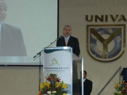 Emilio González encabezó la segunda Cumbre Iberoamericana de la familia. ARCHIVO  /