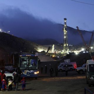 Rescate de los 33 mineros chilenos inicia el miércoles