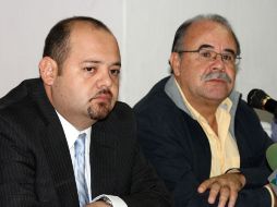 En la foto, el diputado Demetrio Guerrero e Ignacio Guzmán. J. VENTURA  /