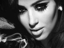 Kim provoca a la comunidad masculina con sus atuendos exuberantes. ESPECIAL  /