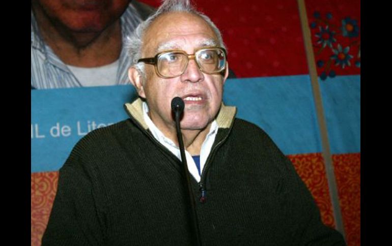 Monsiváis, fallecido el 19 de junio pasado tras una larga enfermedad respiratoria. ARCHIVO  /