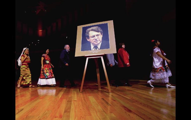 Montemayor fue un activo defensor de las comunidades indígenas. NOTIMEX  /