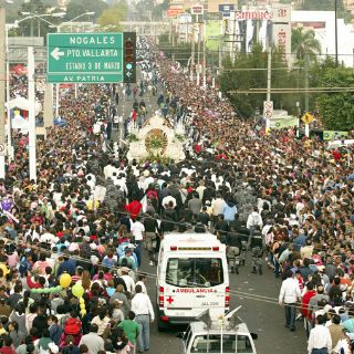 Cardenal pide en la Romería defender a la familia tradicional