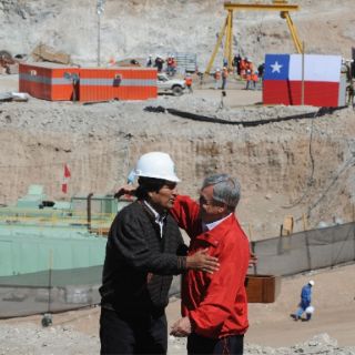 A 12 horas de iniciar labores, mandatarios de Bolivia y Chile agradecen a rescatistas