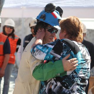 'Doctor' de los mineros enfrenta problema sentimental