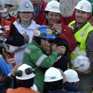 Sale de mina ex futbolista que podría ser director técnico
