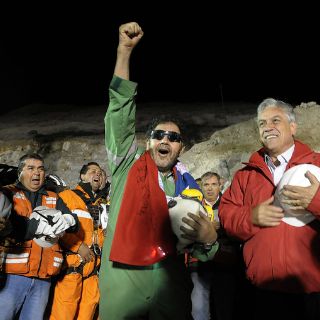 Concluye rescate de mineros chilenos con salida de Luis Urzúa