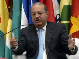 El magnate mexicano Carlos Slim afirmó que la única manera de que la población salga de la pobreza será con la creación de empleos. NTX  /