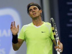 Reacción de Rafael Nadal al ser eliminado del torneo de tenis de Shanghai. EFE  /