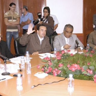 Tachan de irresponsable dictamen que rechaza la Vía Express