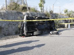 La camioneta Explorer terminó volcada en sentido contrario al que iba sobre los carriles de acotamiento. M. PATIÑO  /