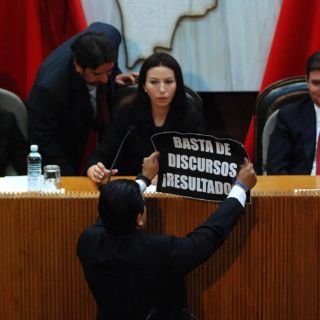 Rodrigo Medina ofrece restaurar la seguridad