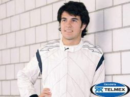 Checo Pérez se encuentra de visita en la fábrica del equipo Sauber de Fórmula Uno, en Hinwil, Suiza. CORTESÍA ESCUDERÍA TELMEX  /