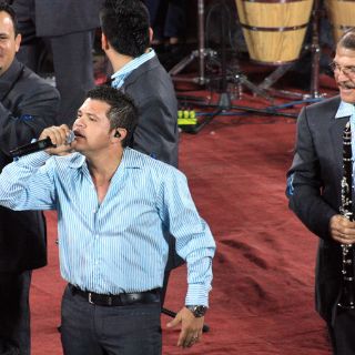 La Arrolladora cimbra el Palenque