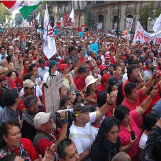 Electricistas se manifiestan en inmediaciones de Cámara de Diputados