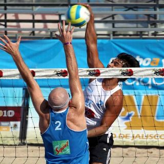 Inician las acciones del voleibol de playa en Puerto Vallarta