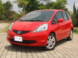 Honda Fit EX Manual. ESPECIAL  /