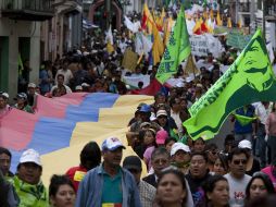 Ecuatorianos marchan en apoyo al presidente Rafael Correa, tras el reciente incidente agitación en el país. EFE  /