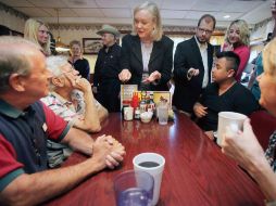 El candidato republicano a gobernador de Florida, Rick Scott, apoya a una ley de inmigración ‘‘estilo Arizona’’. ESPECIAL  /