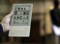 El gadget es un aparato de apariencia sobria, ligero, con teclado QWERTY, pantalla de seis pulgadas. ELPAÍS.COM  /
