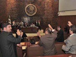 Diputados locales y federales se encuentran en el Congreso de Jalisco para discutir sobre los presupuestos de municipios. ARCHIVO  /