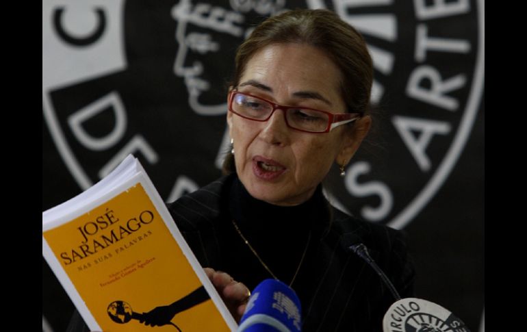 La viuda de Saramago Pilar del Río fue la encragada de la presentación del libro. EFE  /