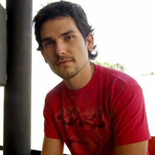 Alan Estrada es llamado a la nueva versión de 'Quinceañera'