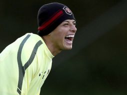 Javier “Chicharito”Hernández, delantero del Manchester United durante una sesión de entrenamiento. REUTERS  /