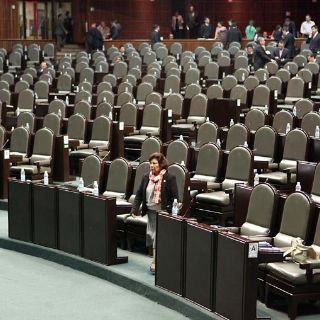 Elevan diputados impuestos al tabaco y bebidas energizantes