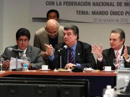 Ediles participan de la eeunión de trabajo de la Comisión de Seguridad Pública para pedir más fondos federales. EL UNIVERSAL  /