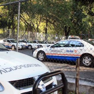 Aristóteles cancela renta de patrullas