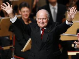 El presidente de la FIFA durante la asamblea general de la Federación alemana de futbol. REUTERS  /