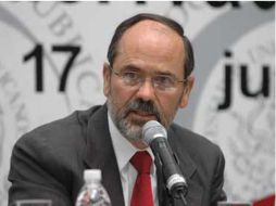 Gustavo Madero espera contar con el apoyo mayoritario de todos los panistas para dirigir al partido. ARCHIVO  /