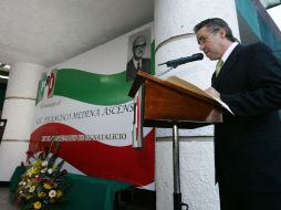 Francisco Medina, nieto del ex gobernador, durante el homenaje rendido ayer en el PRI Jalisco.  E. BARRERA  /