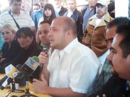 La intervención de autoridades del PRD provocó que ambas partes sentaran bases para el diálogo y llegaran a un consenso. I. DE LOZA  /