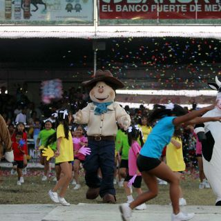 Agroempresarios cabildean predio ante el Congreso local