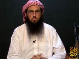 Adam Gadahn mientras dictaba su mensaje. AP  /