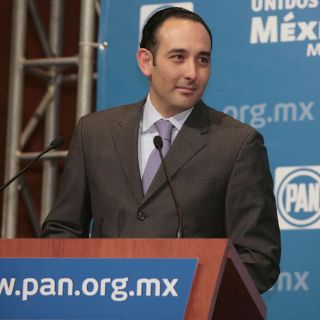 Roberto Gil, quinto inscrito en la pasarela