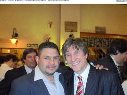 Cristian Favale aparece con Amadou Boudou, ministro de Economía. La publicación de las fotos hizo enojar a Cristina Fernández. ESPECIAL  /