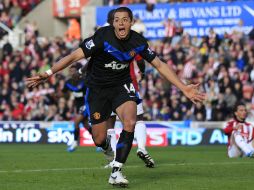 Javier Hernández festeja su gol. REUTERS  /