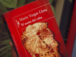 La portada del Libro tendrá la mención del Premio Novel a Vargas Llosa. EFE  /