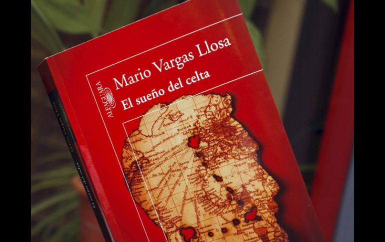 La portada del Libro tendrá la mención del Premio Novel a Vargas Llosa. EFE  /