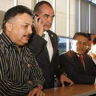 Diputados denuncian por agresión; Rodenas lo hará por daños a la propiedad