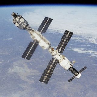 Dos astronautas rusos viajarán al espacio